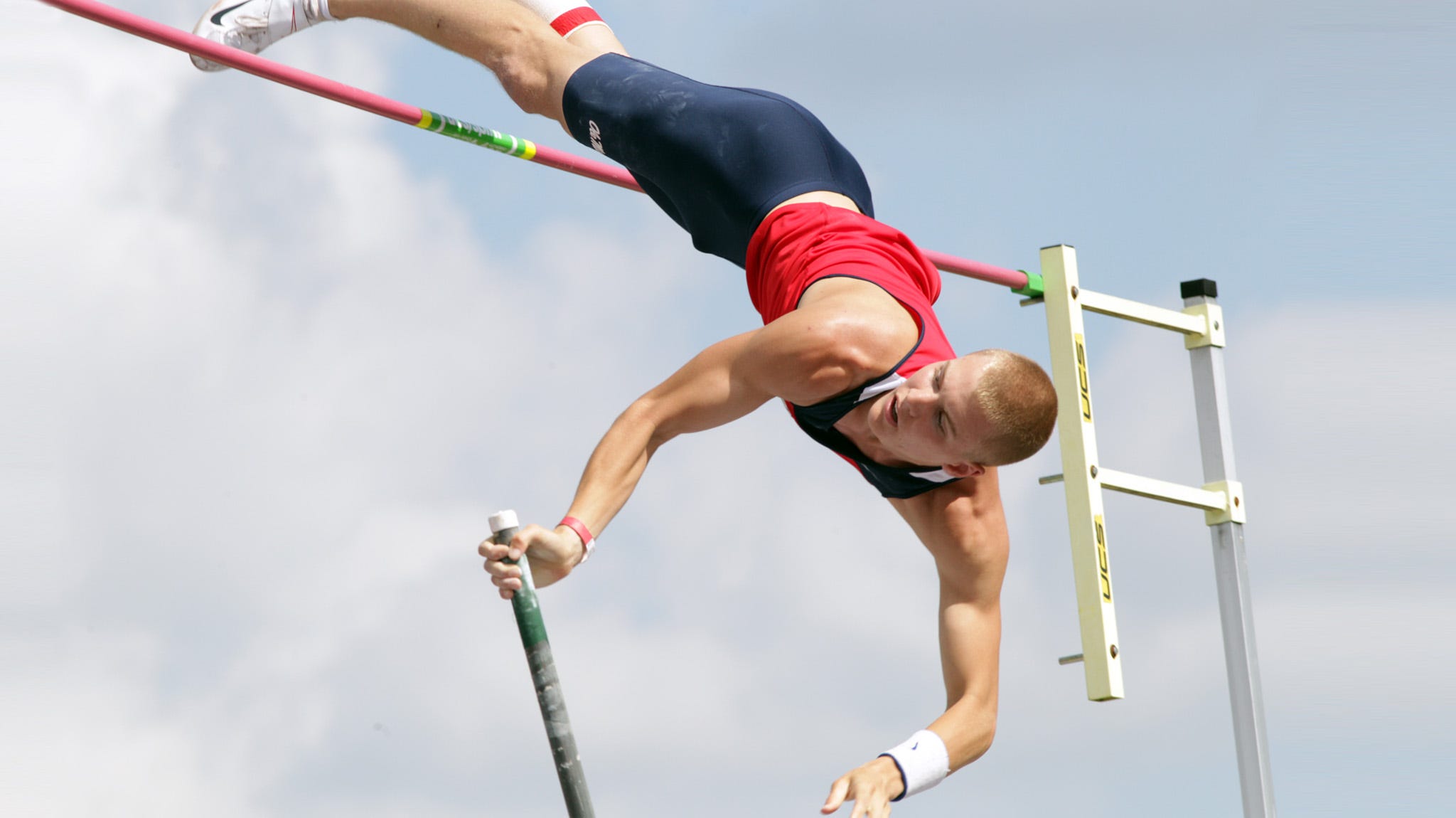 sam kendricks pole vault